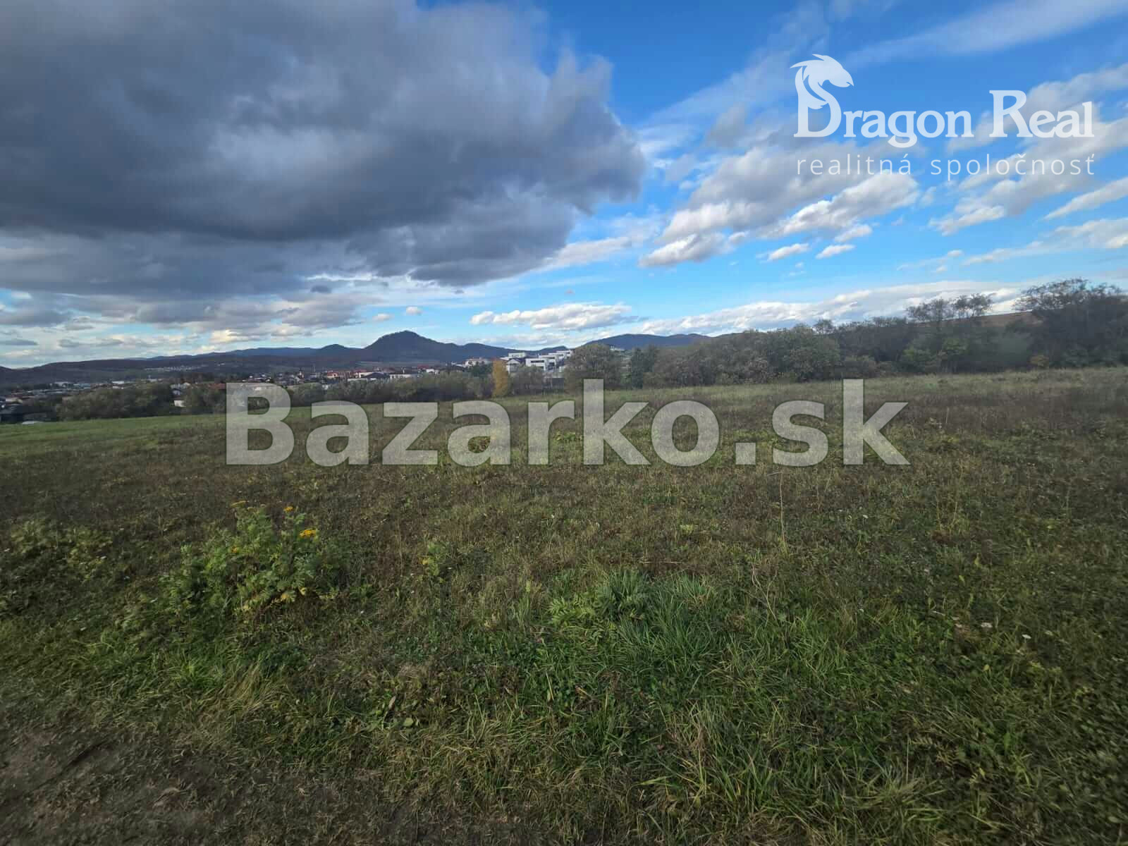 PREDAJ – Pozemok vhodný na výstavbu rodinných domov – ĽUBOTICE